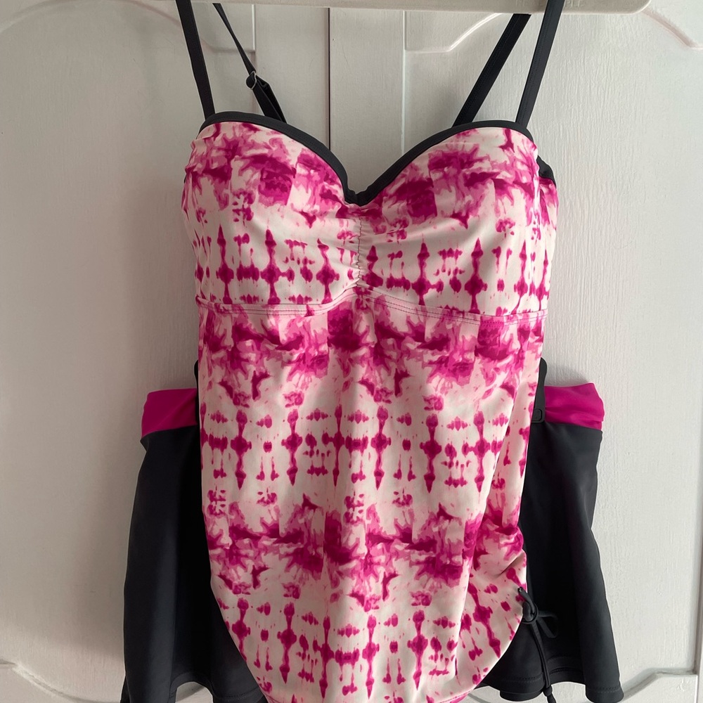 Free Country Tankini - Size Large